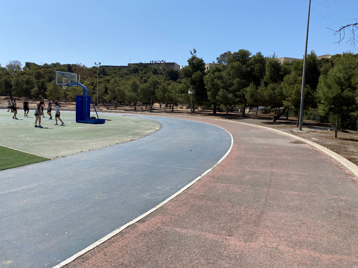 {"caption":"Monte Tossal asphalt track - 400m from stadium ","uploader":"Uploaded by: Josefin, Athlete from Finland"}