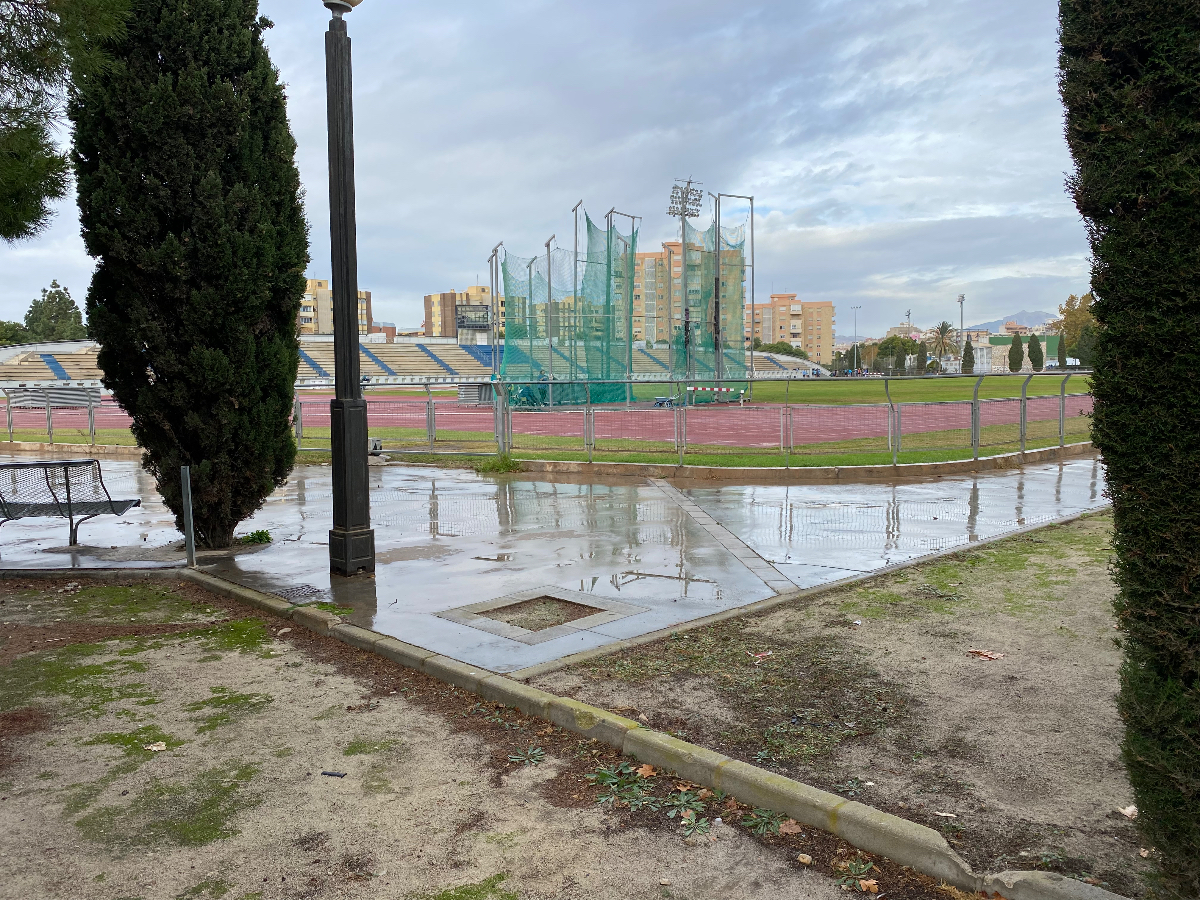 {"caption":"Athletics stadium overview","uploader":"Uploaded by: Josefin, Athlete from Finland"}