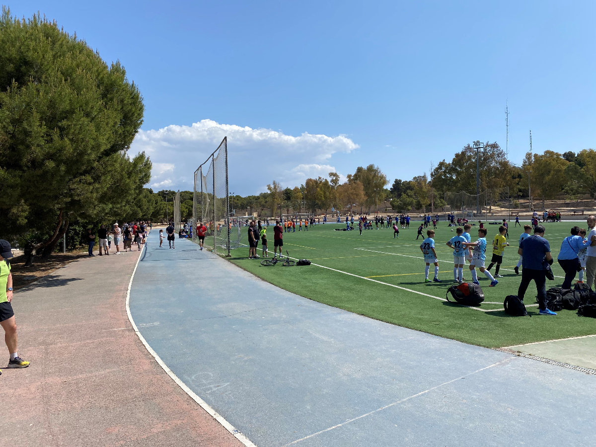 {"caption":"Monte Tossal asphalt track - 400m from stadium ","uploader":"Uploaded by: Josefin, Athlete from Finland"}